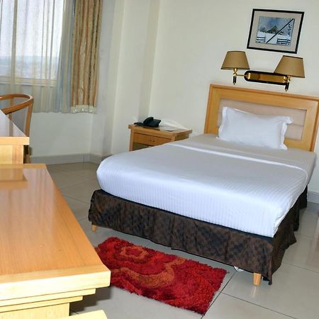 Civitas Hotel Kigali Exterior photo