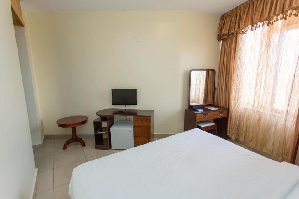 Civitas Hotel Kigali Exterior photo