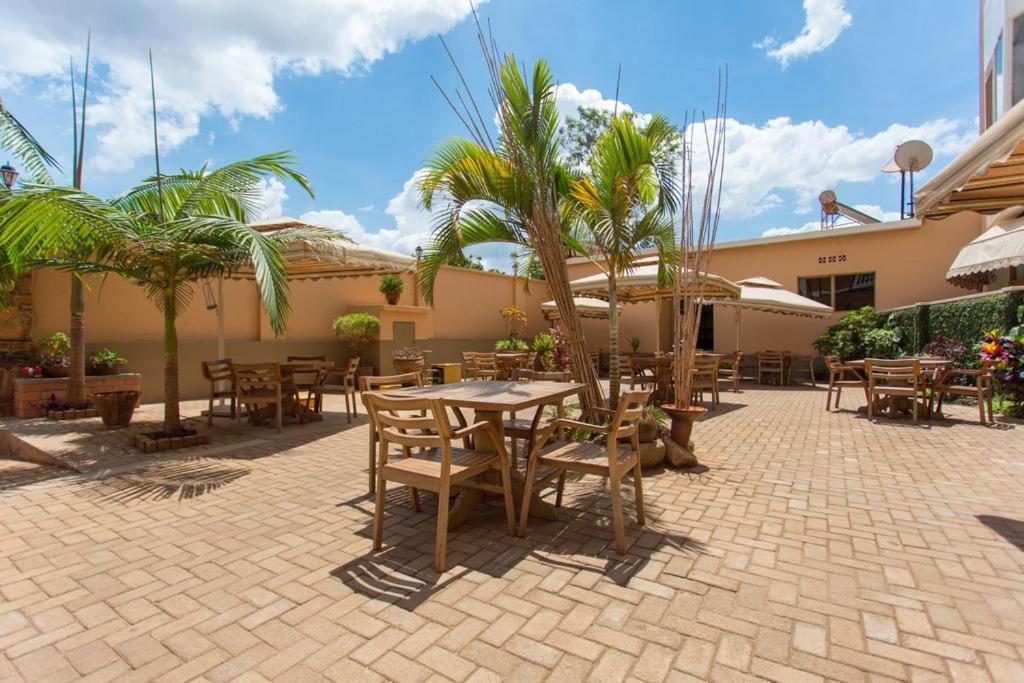 Civitas Hotel Kigali Exterior photo